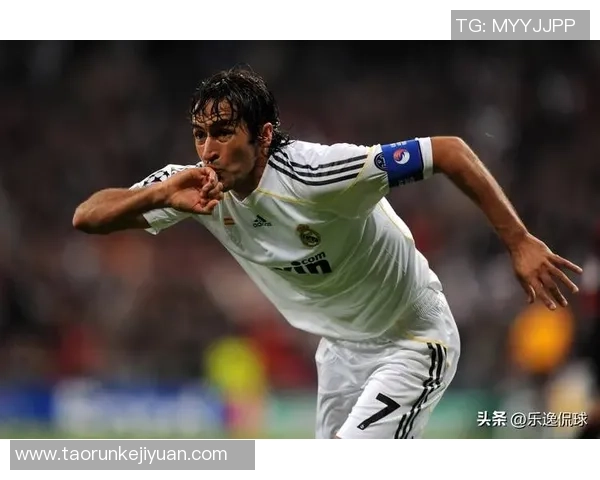 全球十大足球功夫球星排名 一览足坛绝技大师的精彩表现